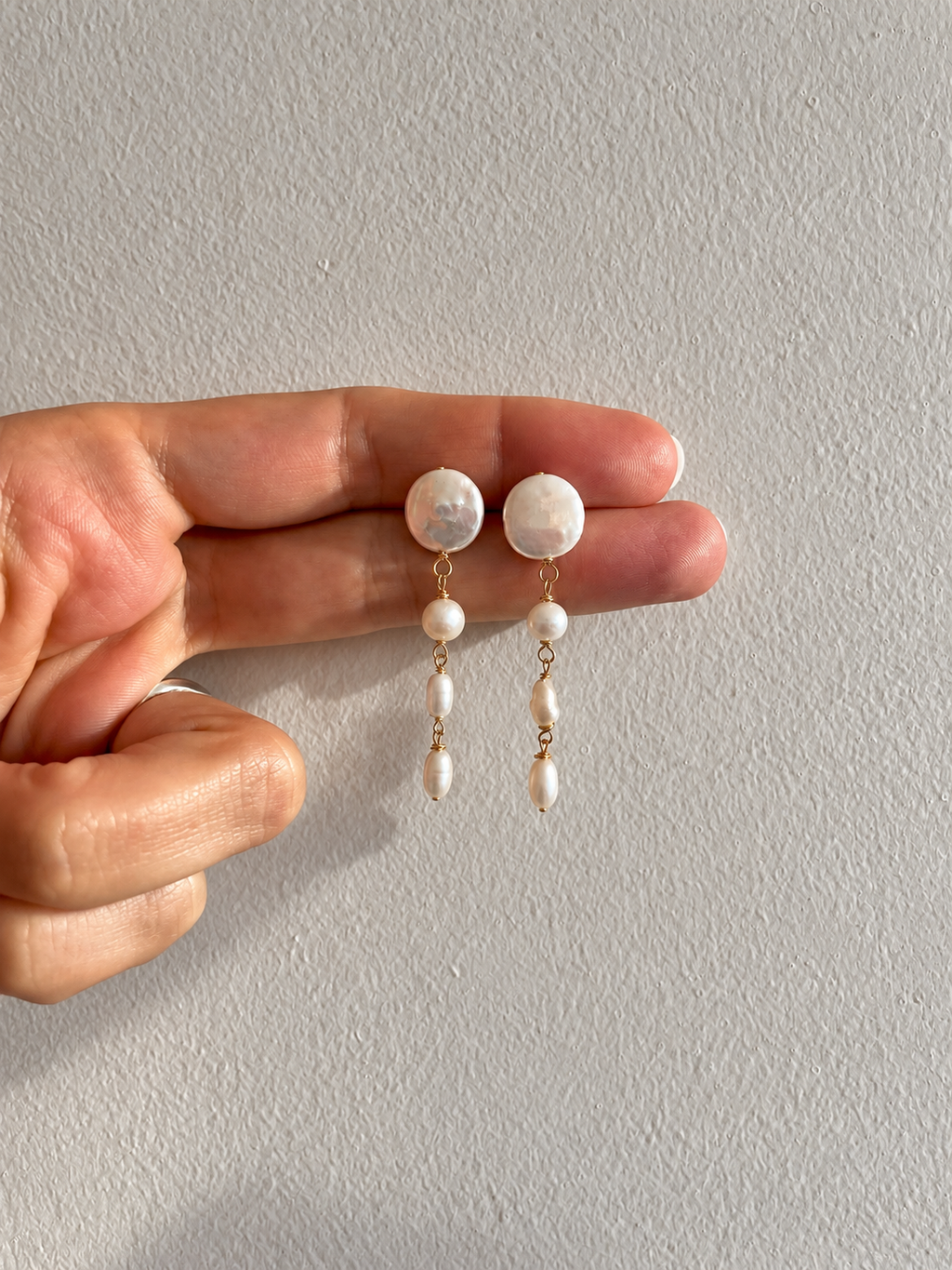 Elara | Freshwater Pearl Earring