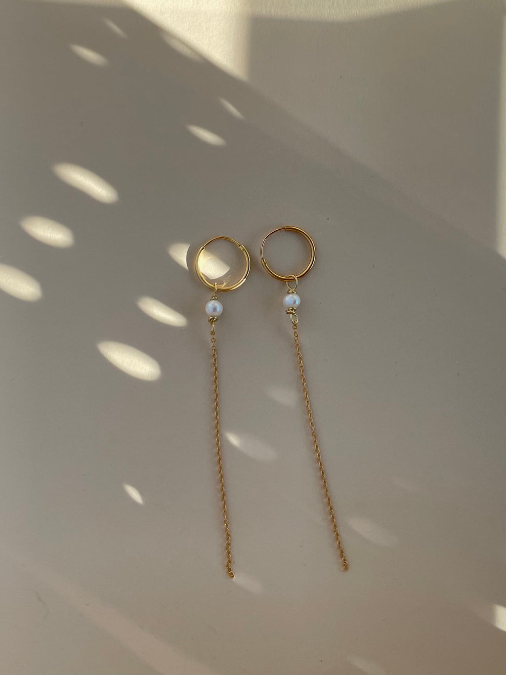 IRIS - Freshwater Pearl Long Chain Earrings