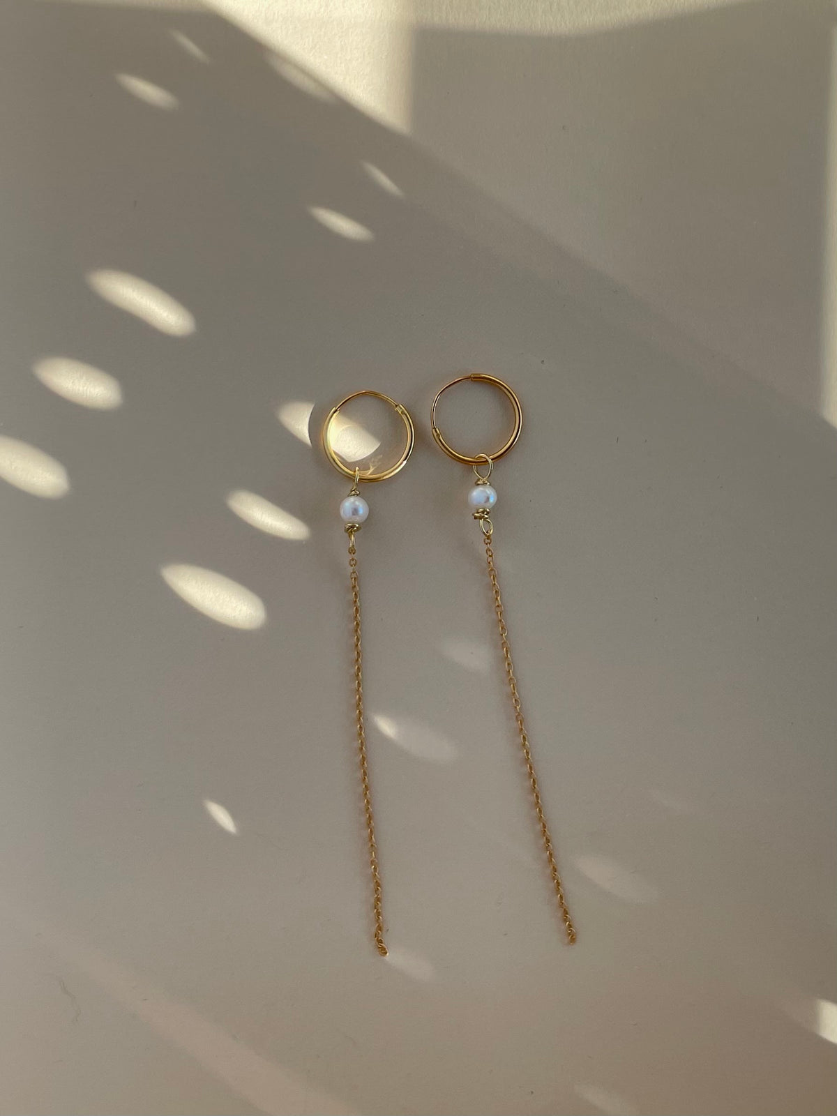 IRIS - Freshwater Pearl Long Chain Earrings